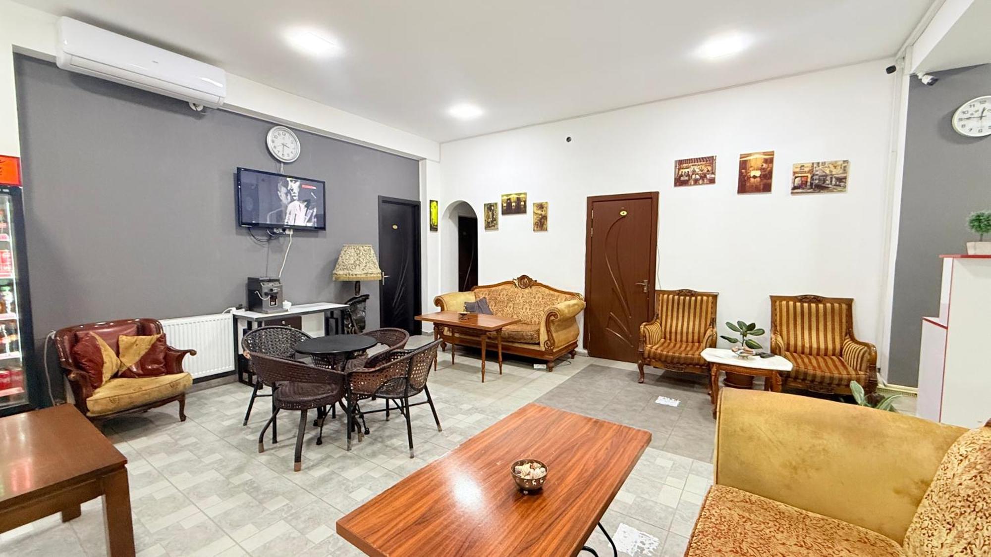 Starhostel Kutaisi Exterior photo