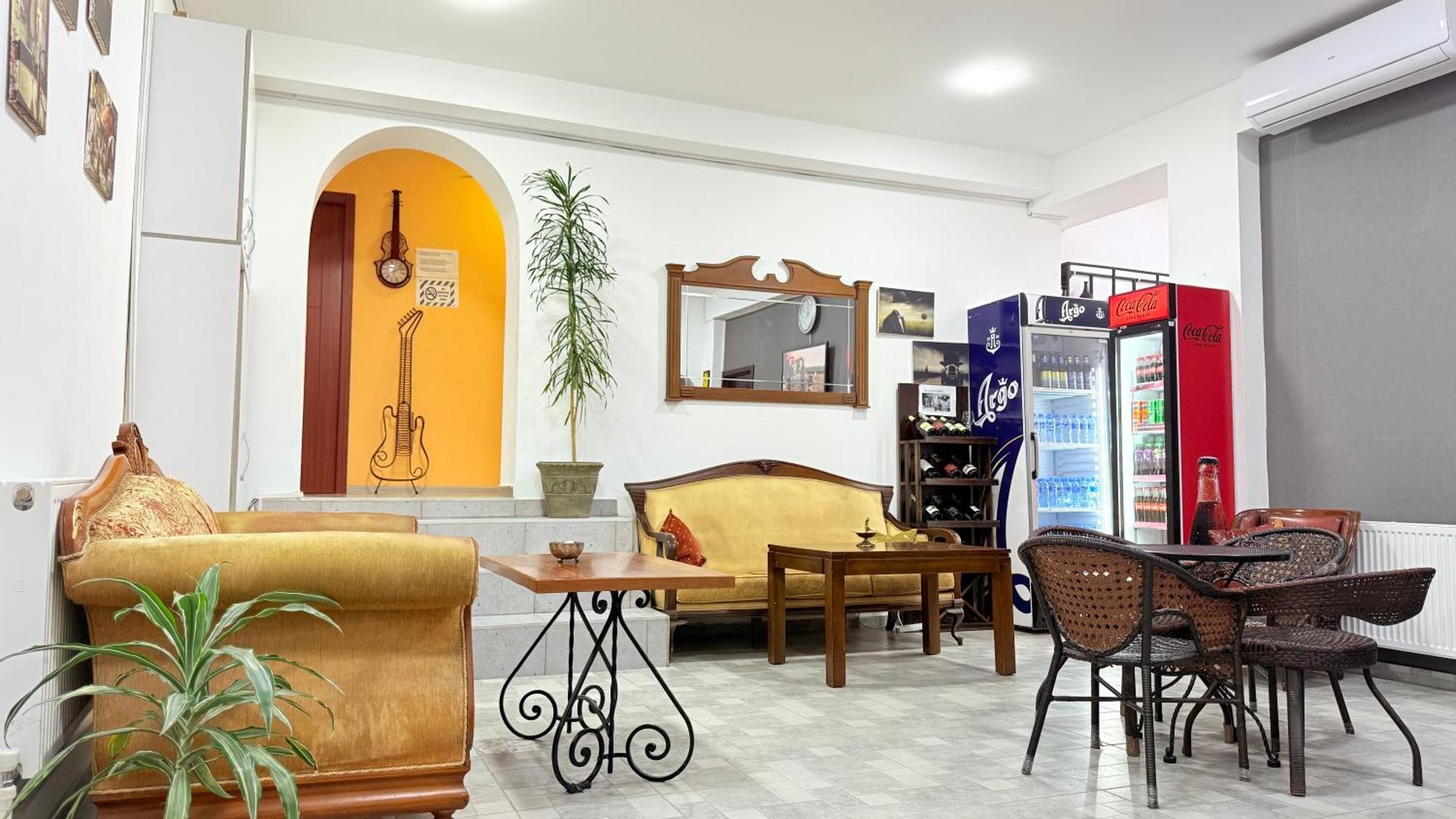 Starhostel Kutaisi Exterior photo
